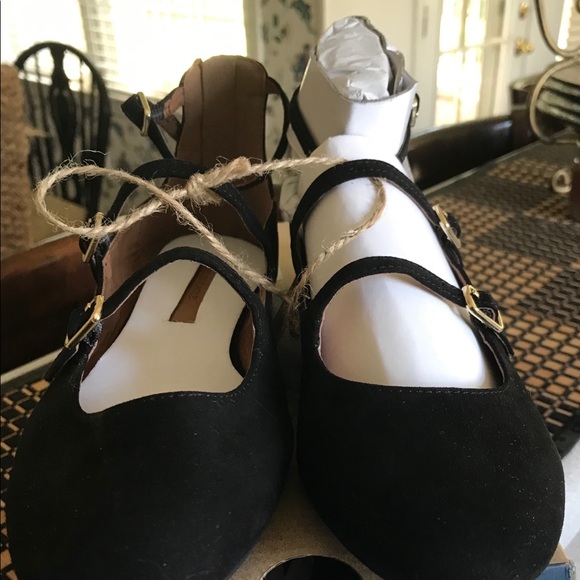 Shoes - Picture 3 of 3